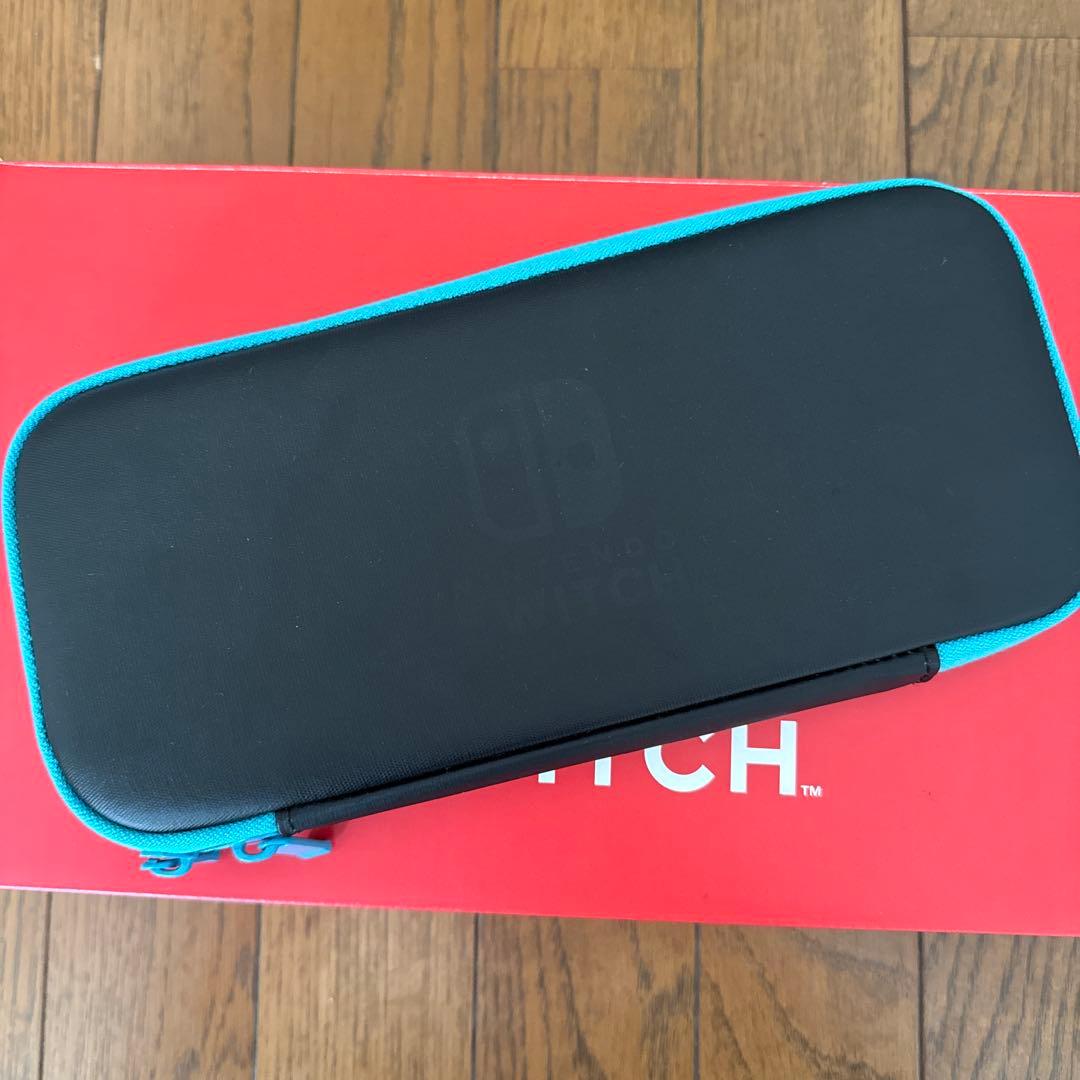 ニンテンドーSwitch 付属品、箱あり　中古品　純正ケース付き