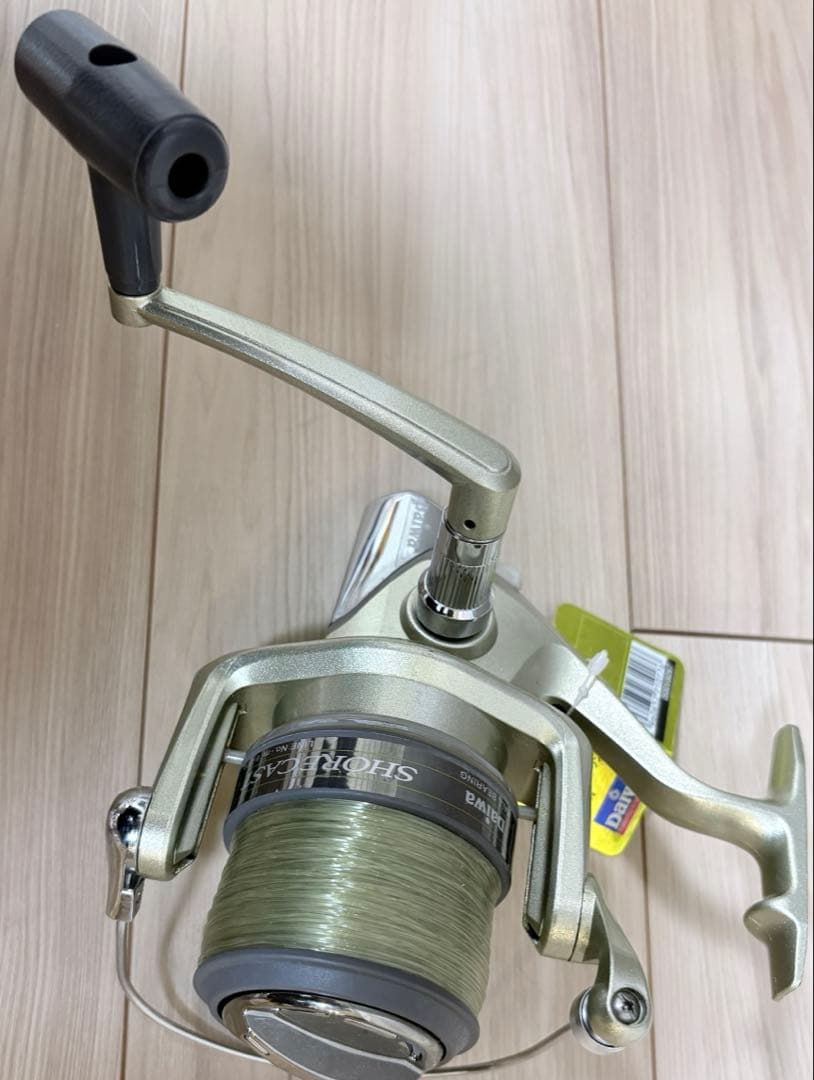 釣り具　【未使用】Daiwa製リール　ショアキャスト4500