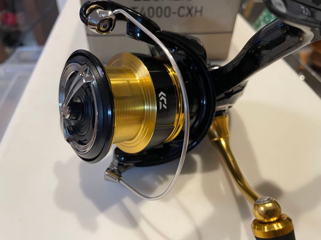 DAIWA LEGALIS LT4000-CXH スピニングリール