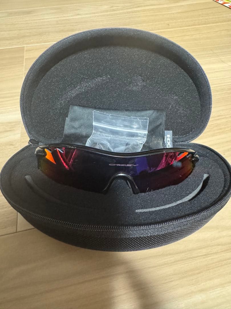オークリー　サングラス　Oakley