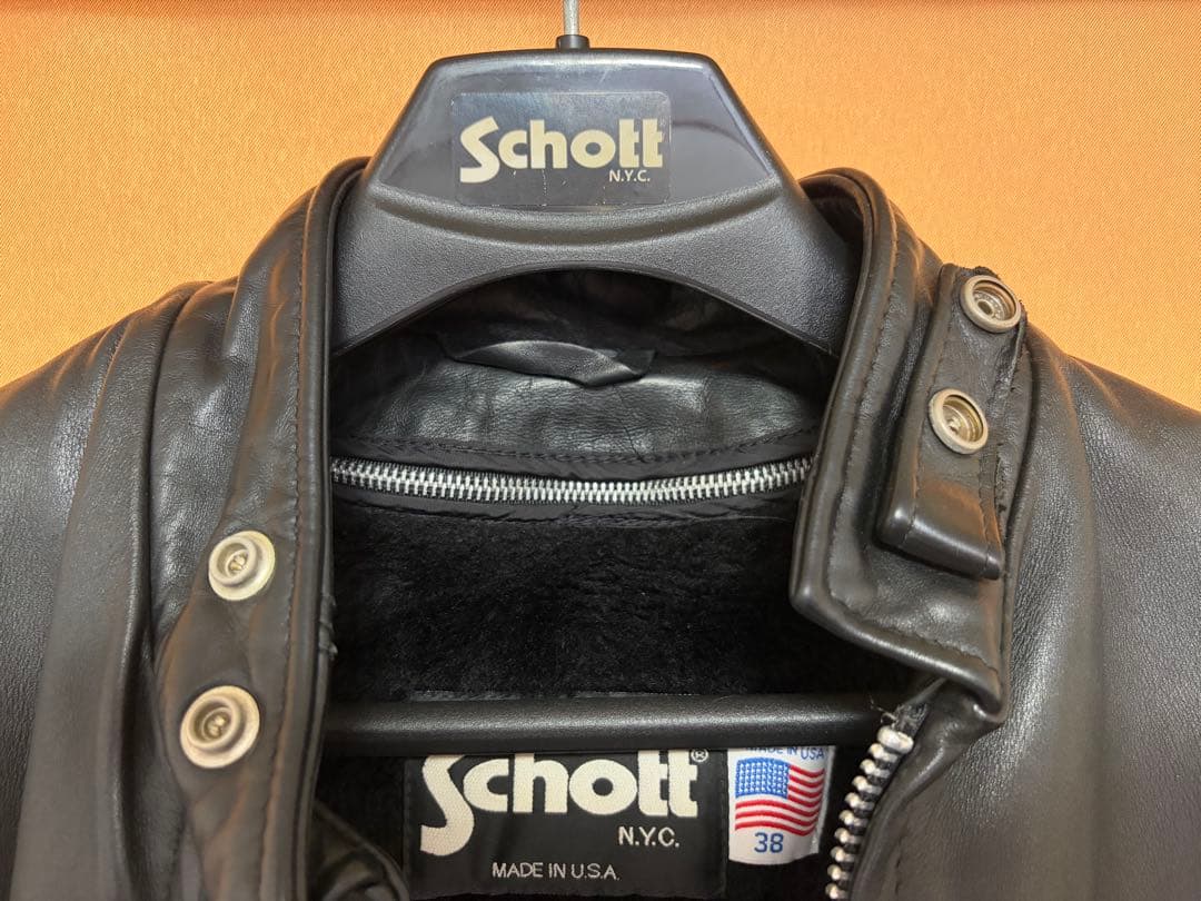 Schott ブラックレザーシングルライダース 38
