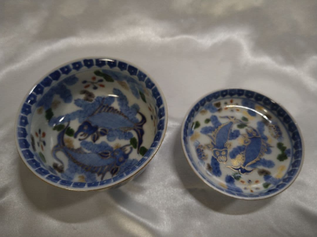 伊万里焼 染付金彩 龍と双魚の図 煮物碗 蓋物 ５客 大明嘉慶年製文