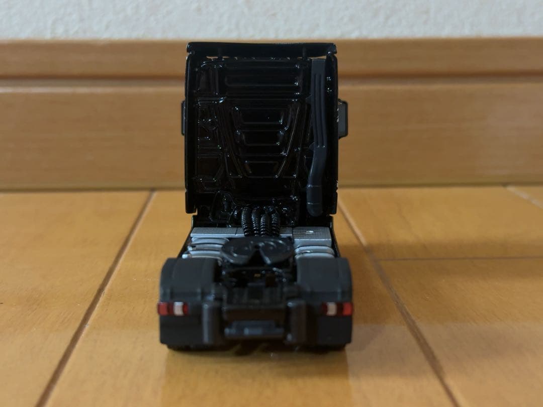 ミニカー MINI GT Mercedes-Benz Actros 1/64