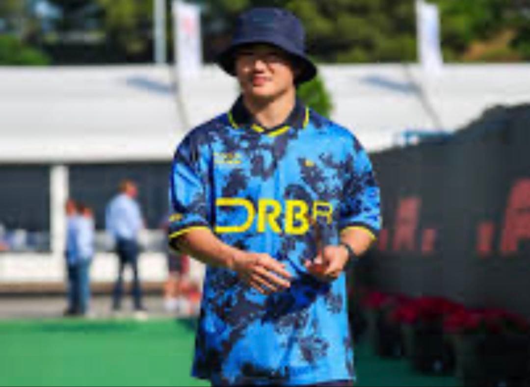 ニューエラ レッドブル　Red Bull Racing Soccer シャツ青