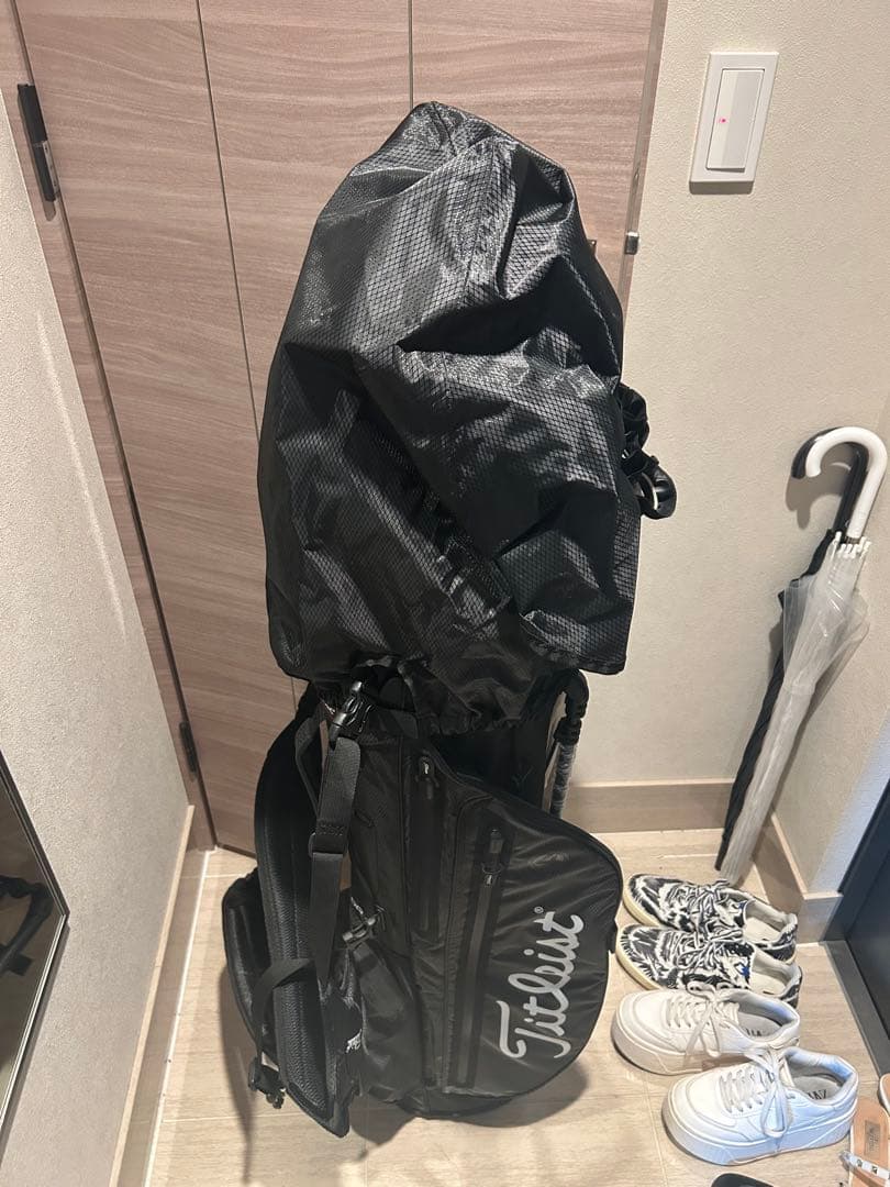 週末限定値引き中　Titleist ブラック スタンドバッグ