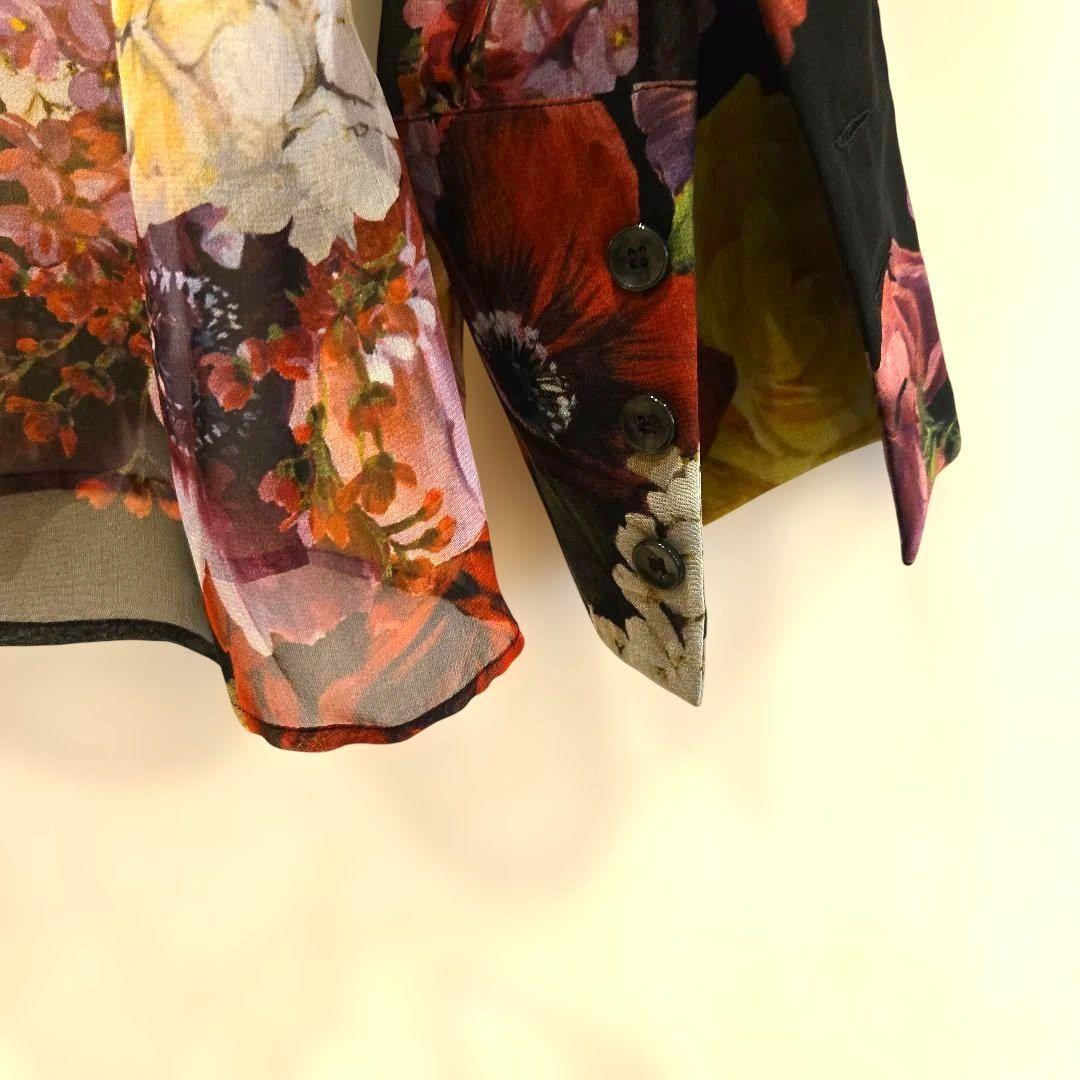ドルチェ&ガッバーナ! SILK薔薇のお花いっぱいのシアワセ&COOLブラウス。