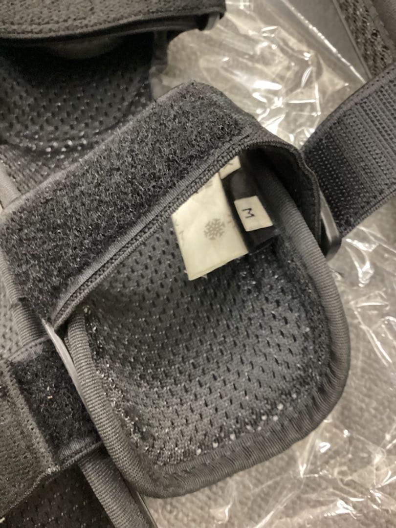 DAINESE KNEE& ELBOW GUARD Size:M 中古品