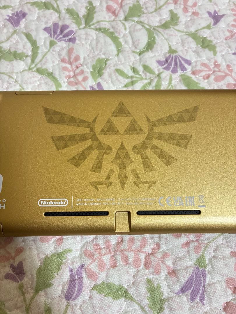 【美品】Nintendo Switch Lite ハイラルエディション