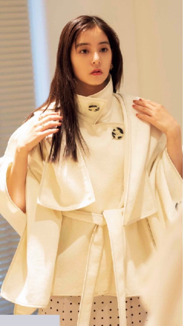 sugar⚮̈ 様☆新品・タグ付き☆ 新木優子 × スナイデル ポンチョコート