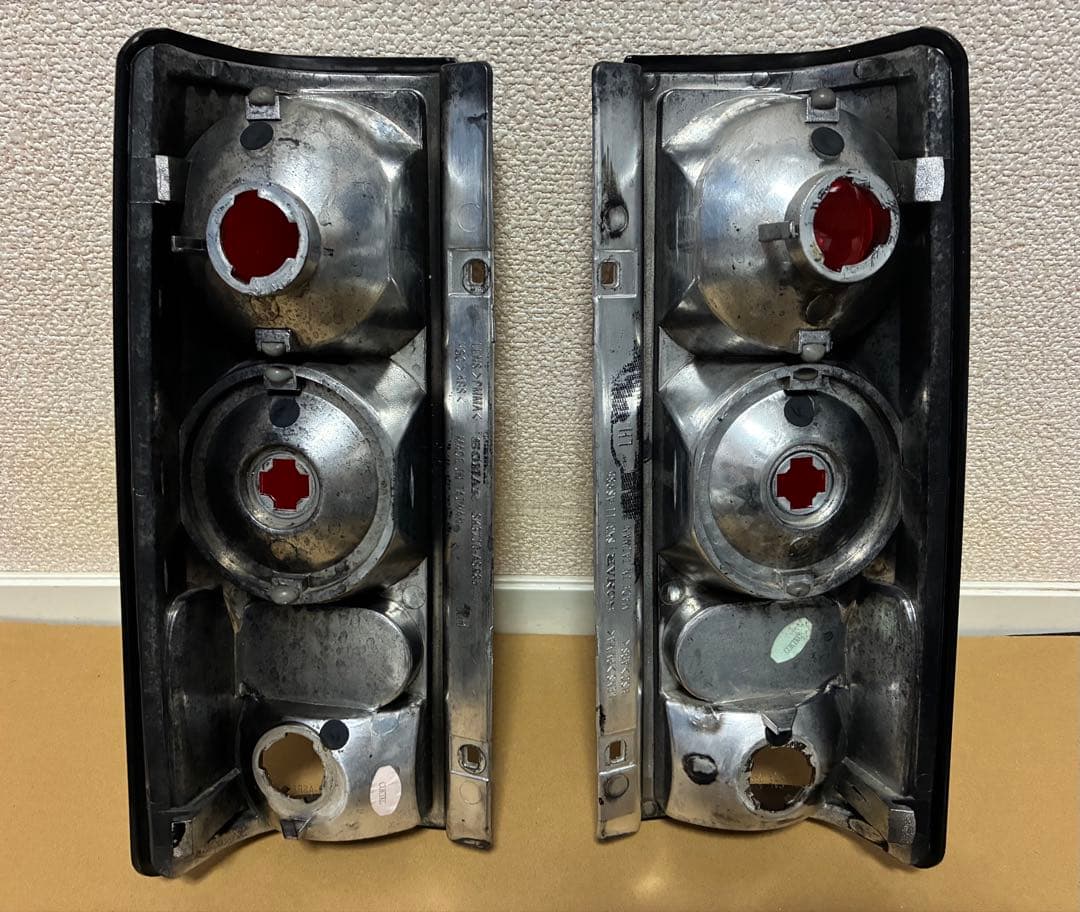 専用ページユーロ シボレーアストロ用LEDテールライト左右セット スモークレンズ