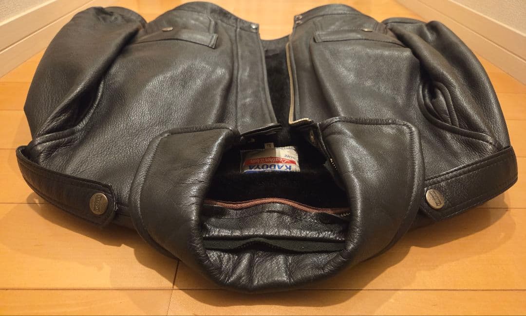カドヤ　革ジャン　(着用感はS~M)(3/25まで)