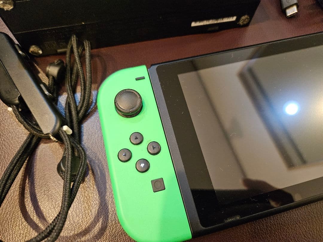 Nintendo Switch 本体ジョイコングリーン/レッド