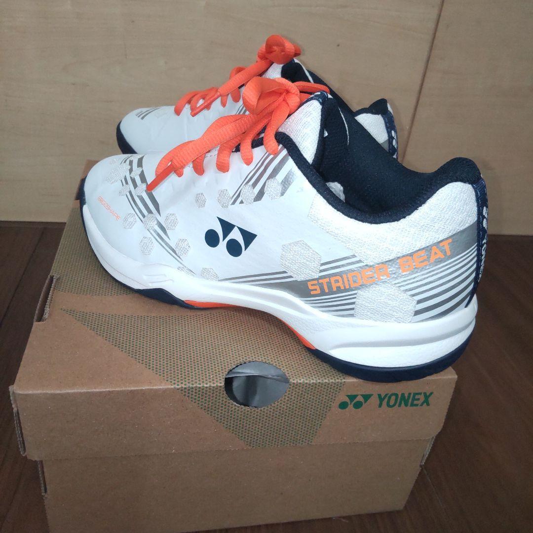 YONEX バドミントンシューズ パワークッション ストライダービート 23cm