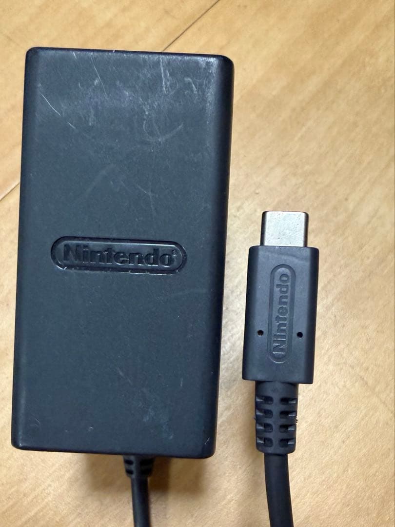 ゆー任天堂Switch本体Joy-Con、ドック付き