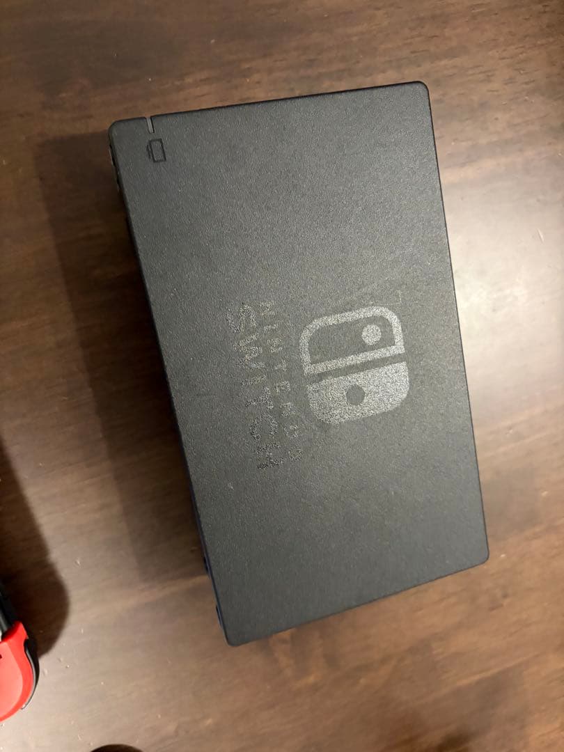 【美品】Nintendo Switch ニンテンドースイッチ本体、ジョイコン等