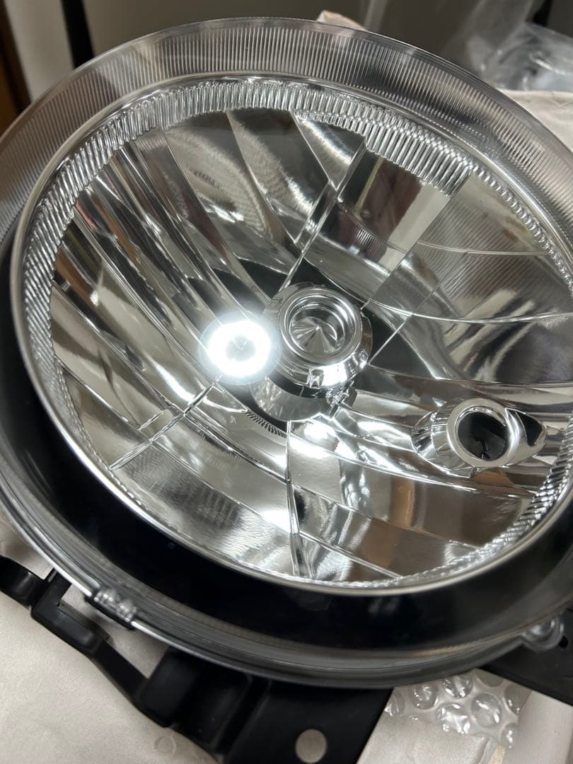 FJクルーザー　ヘッドライト左側　極美品