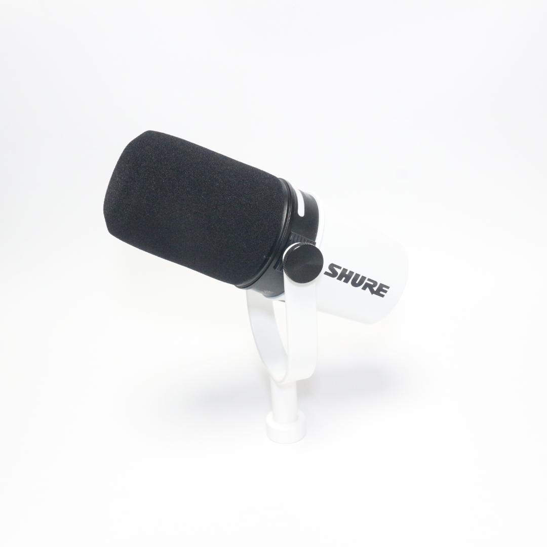 【オマケ付き】SHURE MV7+ 【マイクシールド付き】