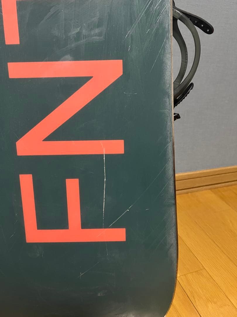 FNTC TNT スノーボード バインディング付き
