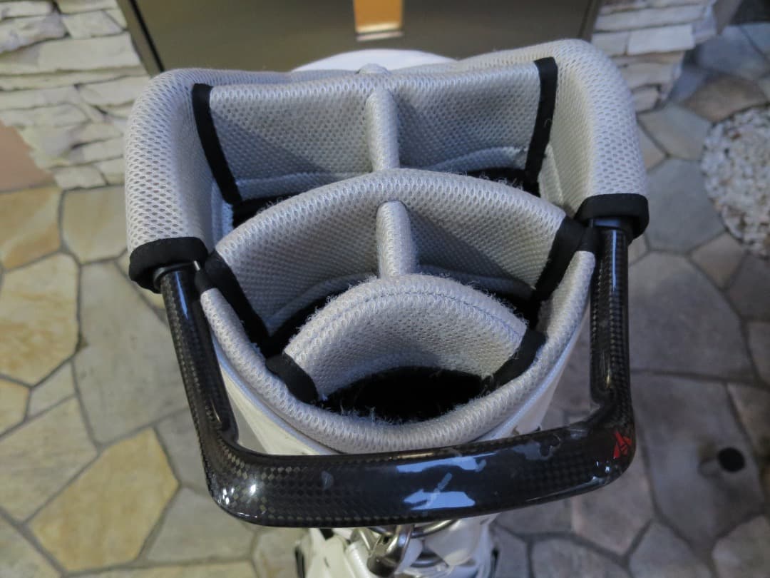 ロッディオ　キャディバッグ 2021　スネーク　パールホワイト