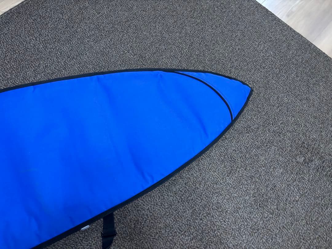★送料無料★お洒落　クリエイチャー　サーフボードハードケース　サーフィン
