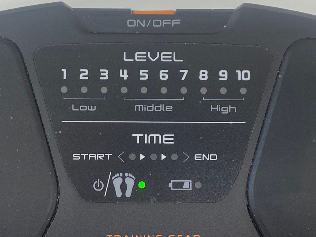 SIXPAD シックスパッド SE-AH00A EMSトレーニング