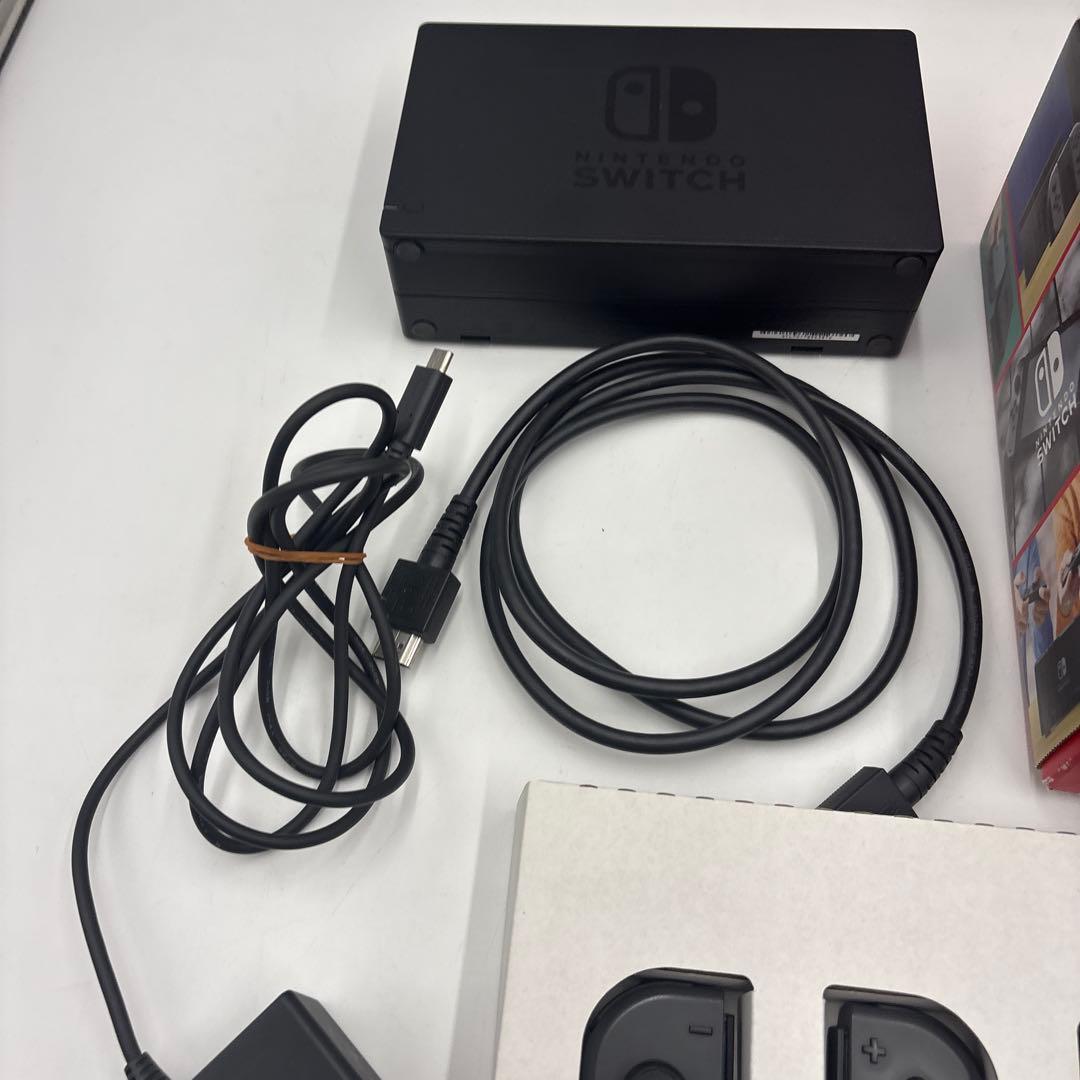 美品　Nintendo Switch HAC-001(-01) 箱付