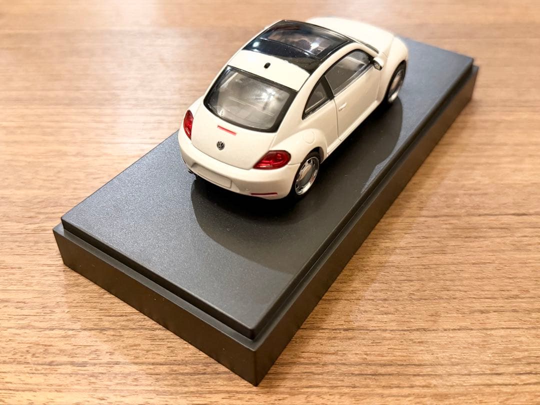 中古品 1/43 VW純正 シュコー フォルクスワーゲン ザビートル ホワイト