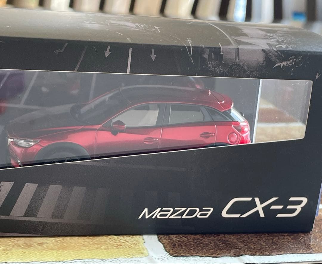 MAZDA マツダ　CX-3 1/43 モデルカー　ソウルレッド