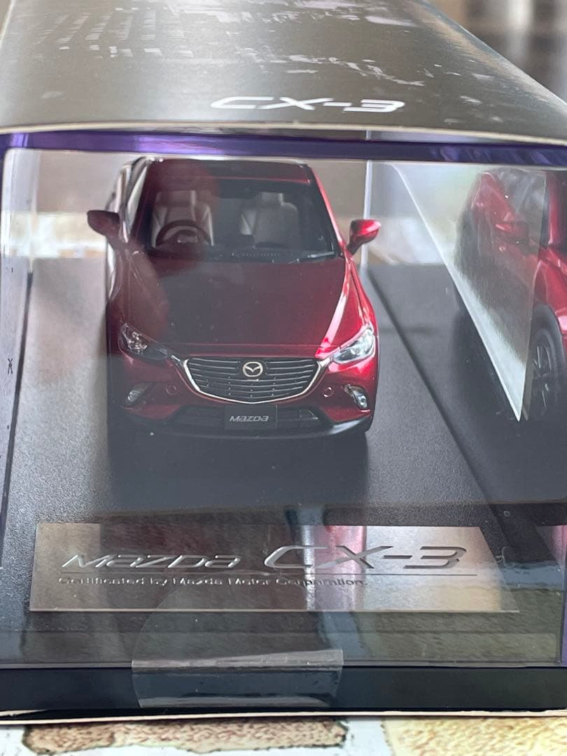 MAZDA マツダ　CX-3 1/43 モデルカー　ソウルレッド