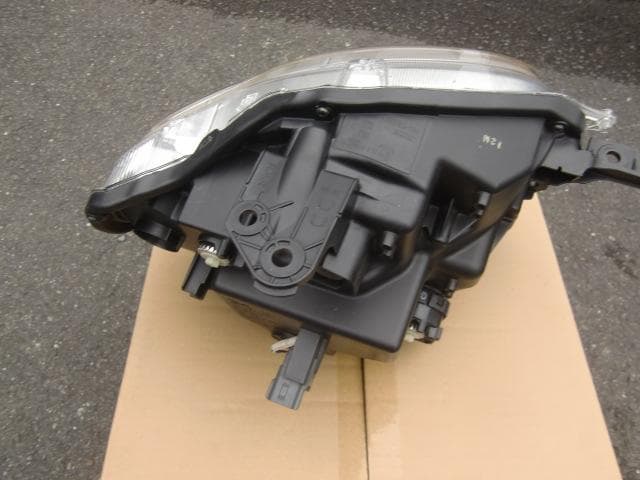 クロスビー MN71S　左ヘッドランプ