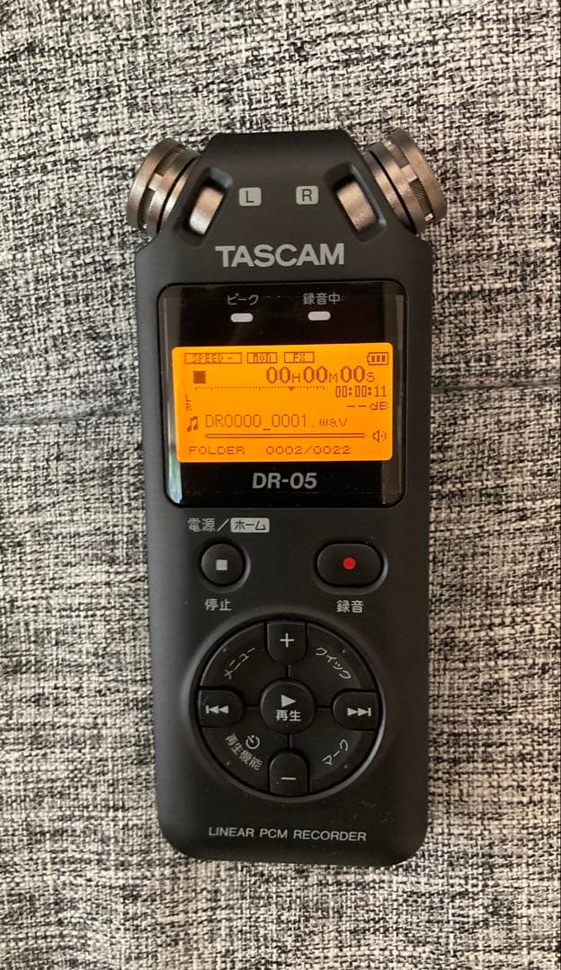 【美品]TASCAM DR-05 VER3 (別売りのMicroSDと電池付)
