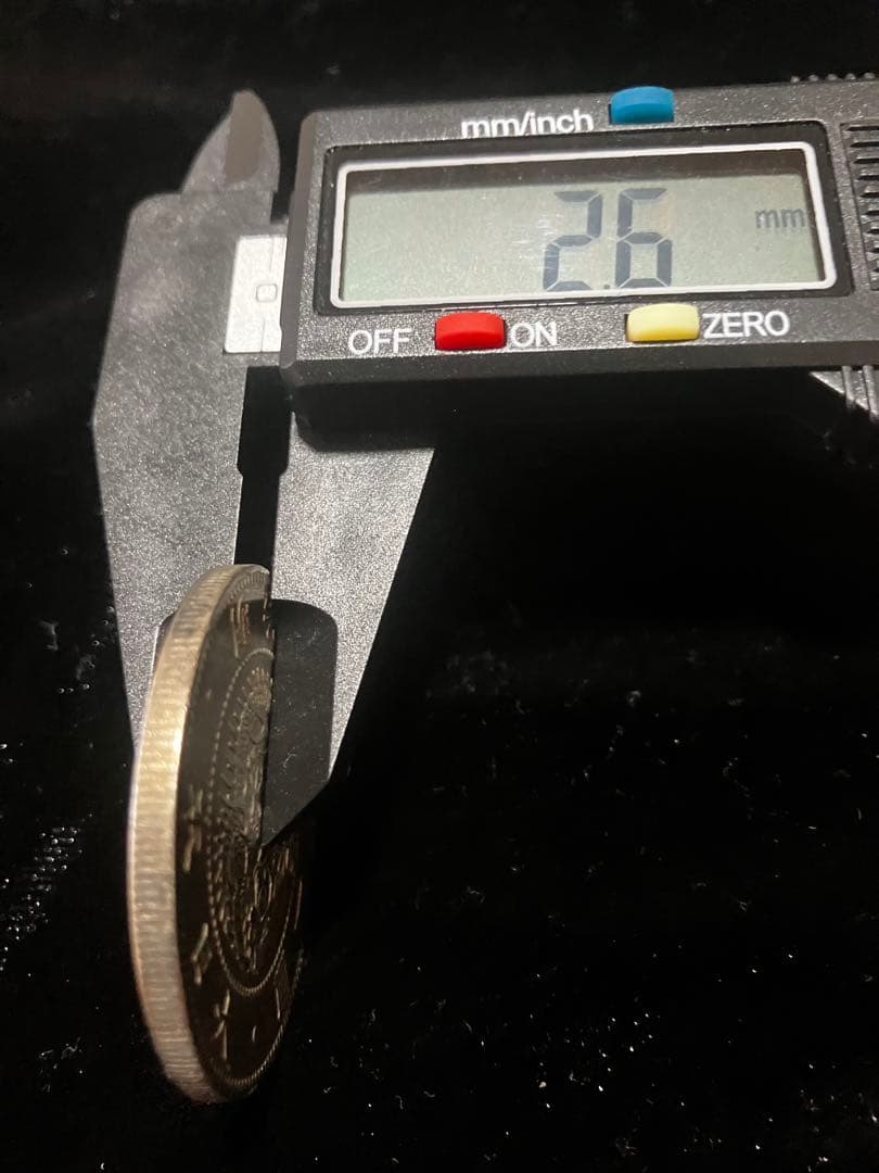 希少　欠貝圓　旧一圓銀貨　明治三年　貿易銀 目方27.42g