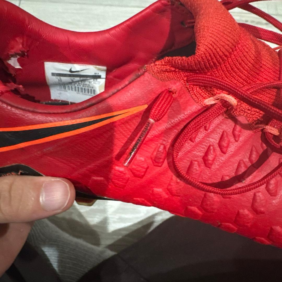 か*ち様 Nike サッカースパイク ハイパーヴェノム