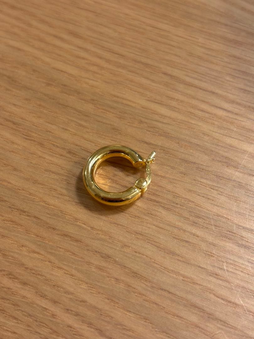 Tomwood ゴールド フープピアス 片耳