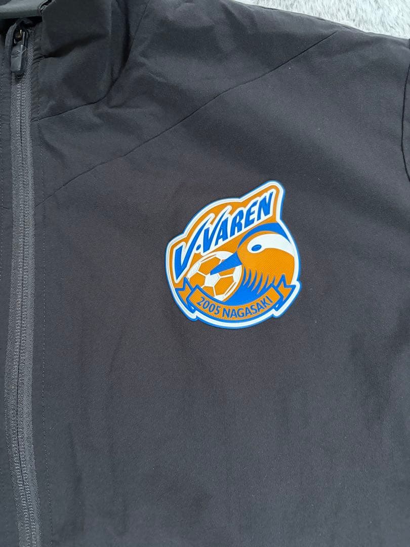 Umbro V・ファーレン長崎 ウィンドブレーカー ブラック