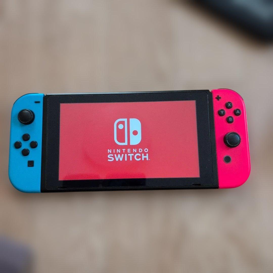 3連休限定お値下げ✨任天堂Switch 本体 スイッチ 持ち運び用ケース付き