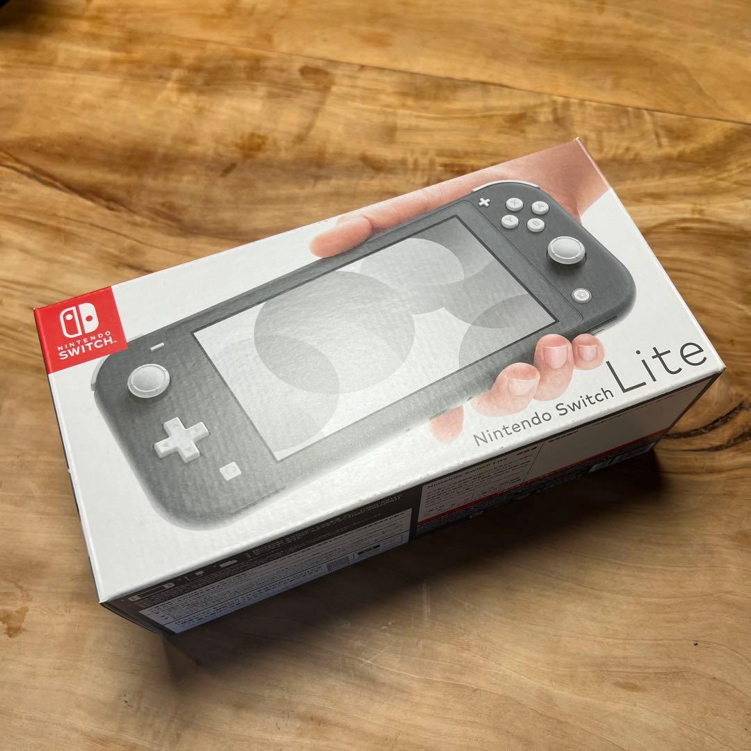 ニンテンドースイッチ　ライト　Nintendo Switch Lite