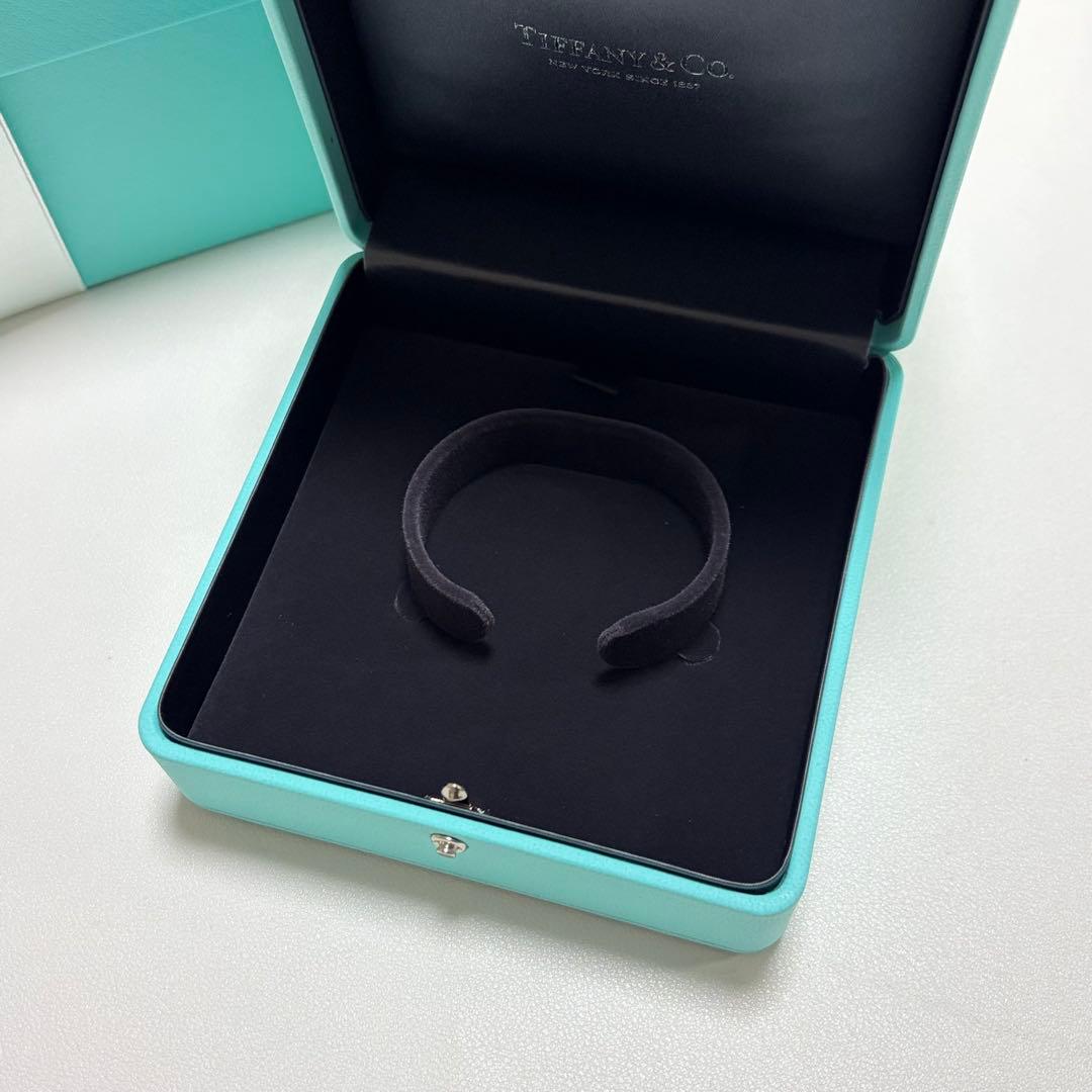 美品　ティファニー　バングルケース　空箱　ブレスレット　腕時計ケース　現行品　A