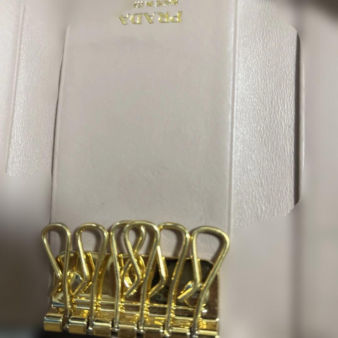 PRADA ブラックキーケース