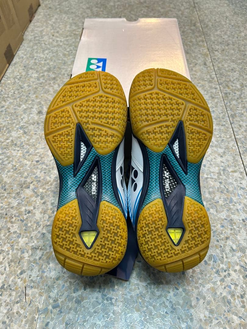 YONEX バドミントンシューズ 65Z3 24.5cm