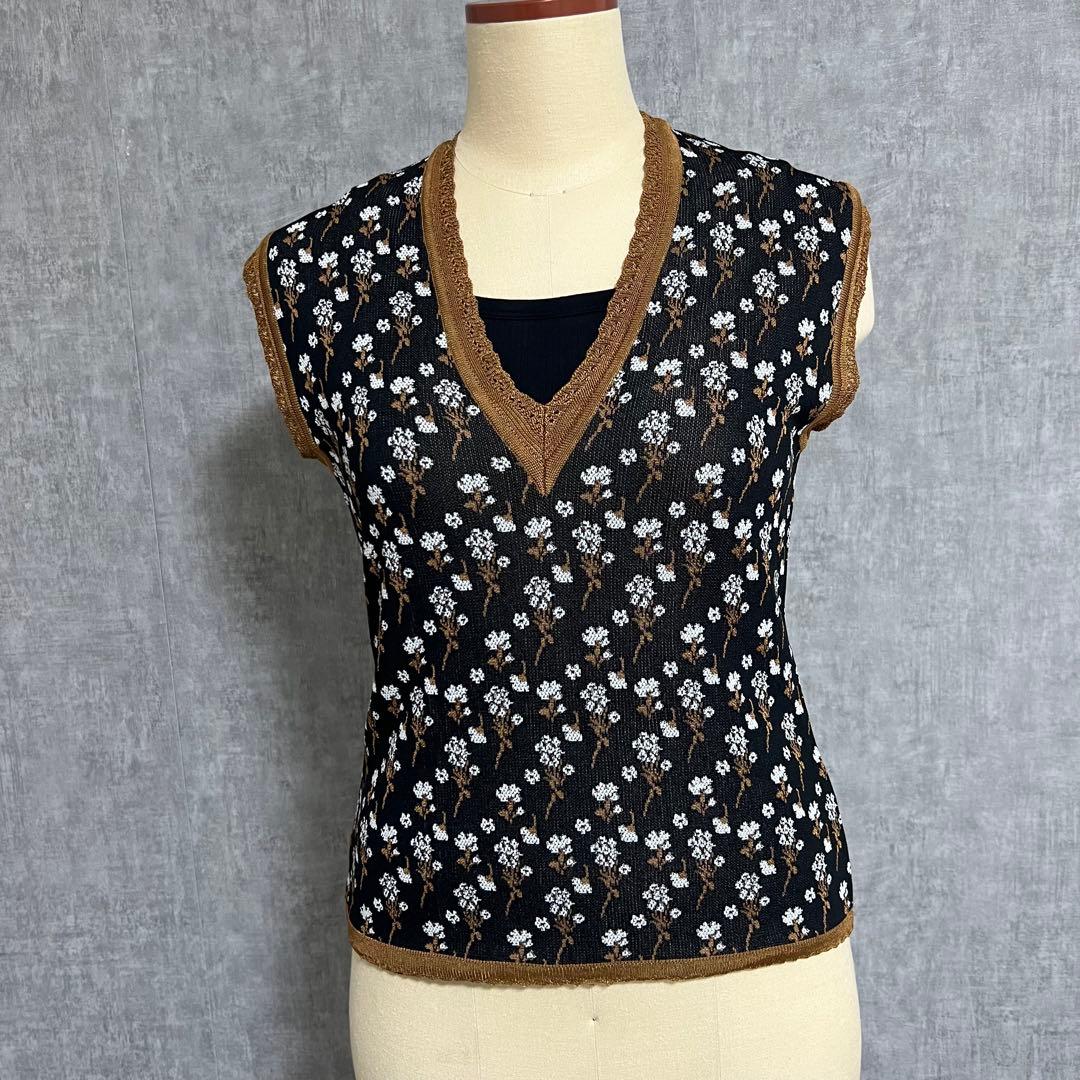 最終値下美品Mame Kurogouchi 花柄 Vネックニットベスト　20ss