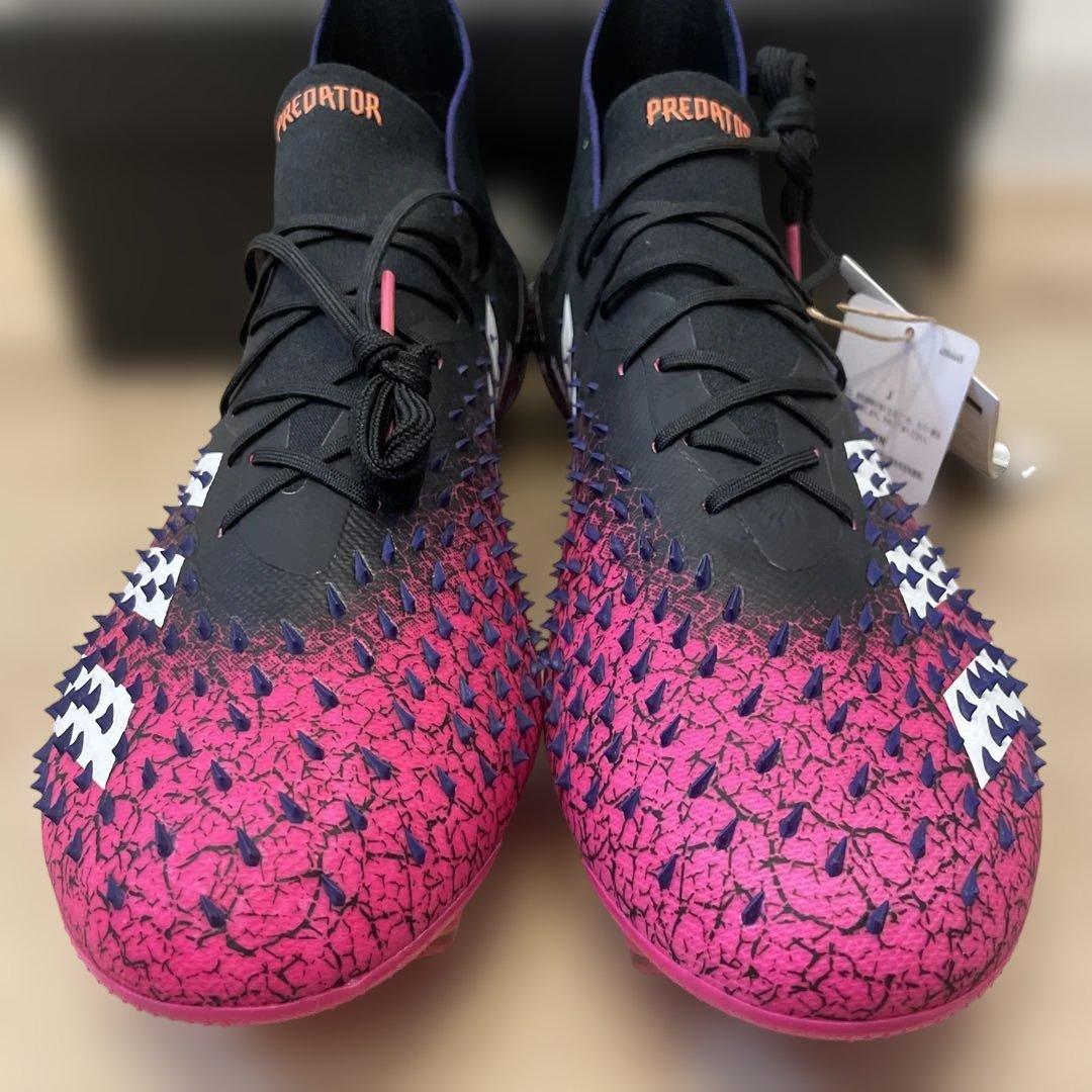 シューズ adidas PREDATOR FREAK FW7241 270