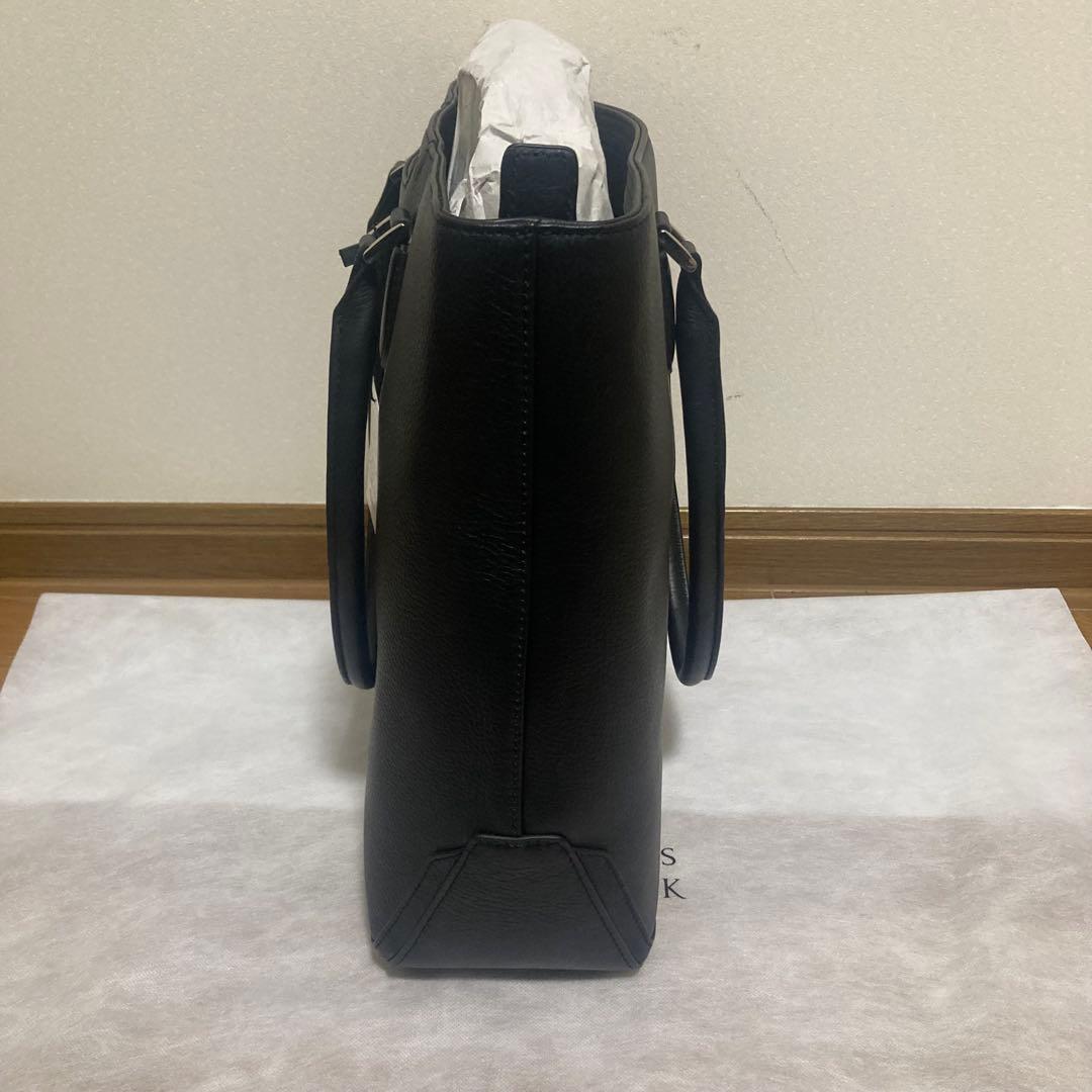 【新品】バーニーズニューヨーク 縦型レザートートバッグ ブラック