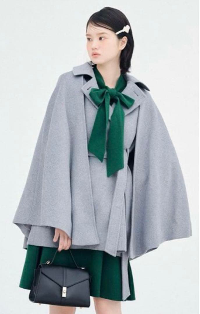 Lily Brown 2wayケープコート