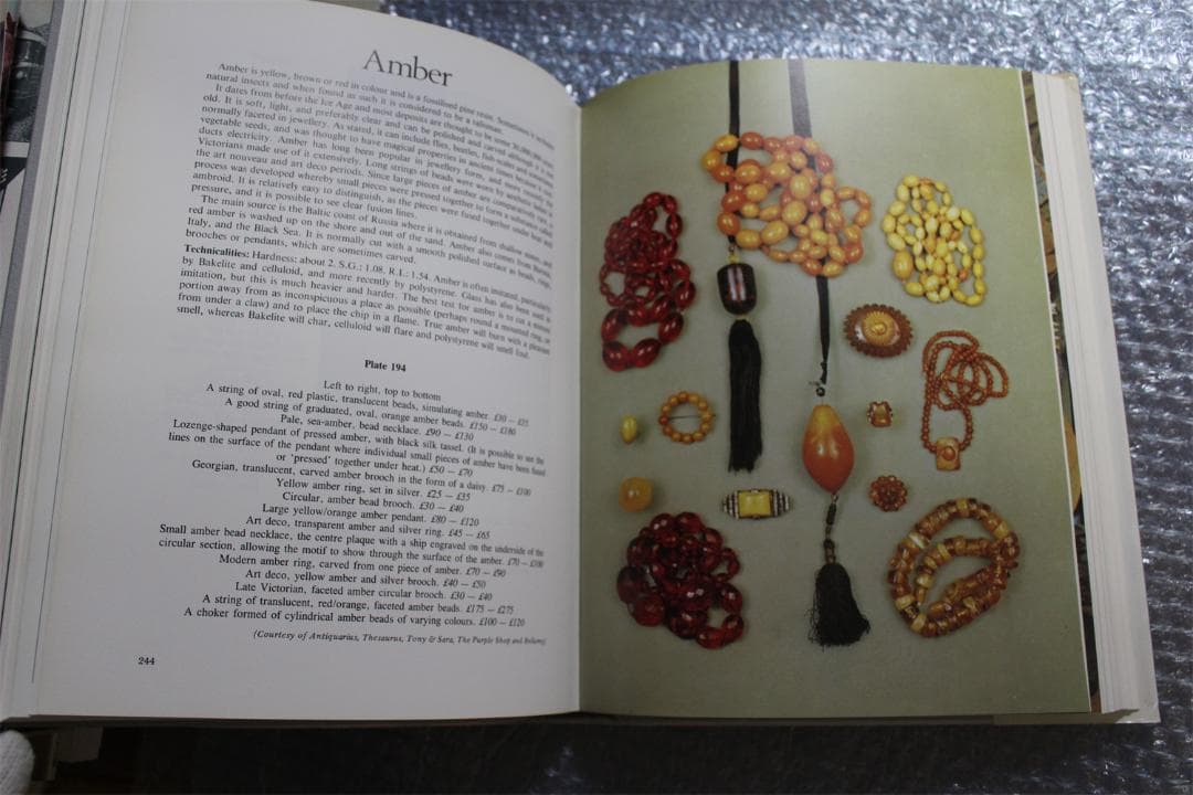洋書　The Price Guide to Jewellery 宝石図録