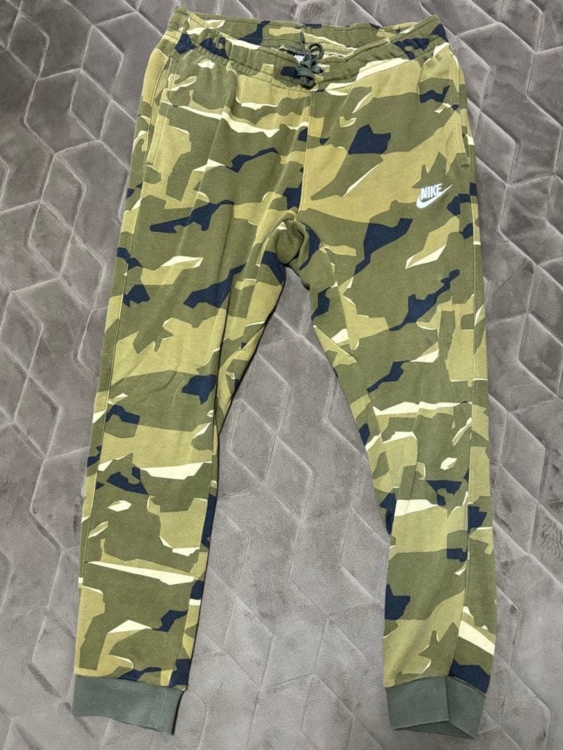 Nike 迷彩柄 ジャージ上下セット　セットアップ