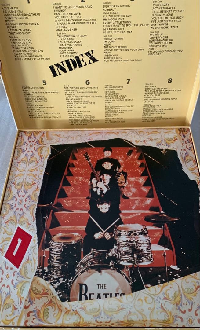 ビートルズ　THE 　BEATLES　 BOX　　　８枚組　　　レコード