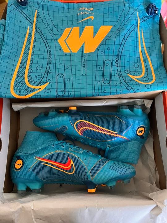 ナイキ NIKE スパイク マーキュリアル スーパーフライ 8 FG 25.5