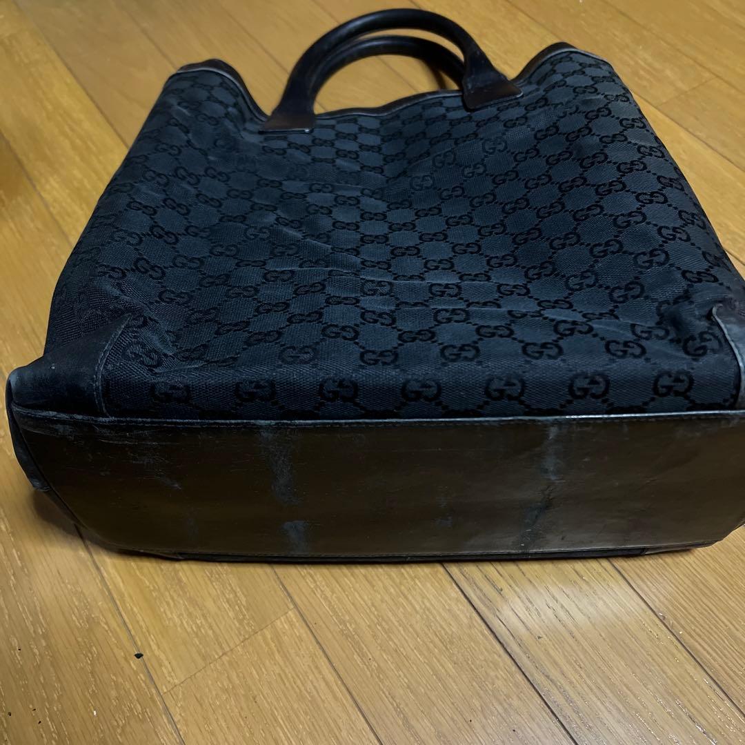 グッチ