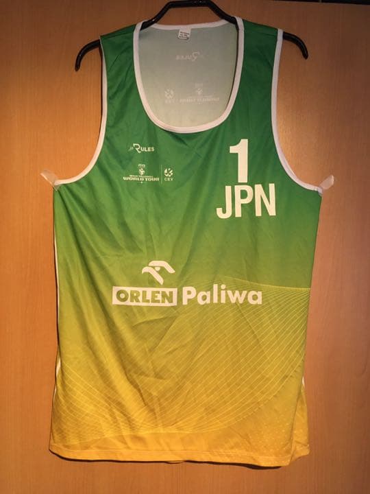 ビーチバレー　ワールドツアー　ユニフォーム　ワルシャワ大会　タンクトップ